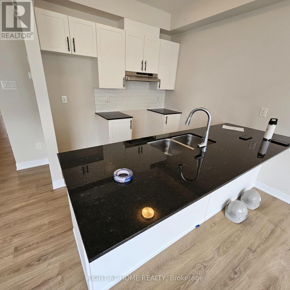 716 Haflinger Row, Ottawa, Ontario  K0A 2Z0 - Photo 2 - X13545122