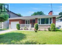 838 MAPLEWOOD AVENUE, Ottawa, Ontario