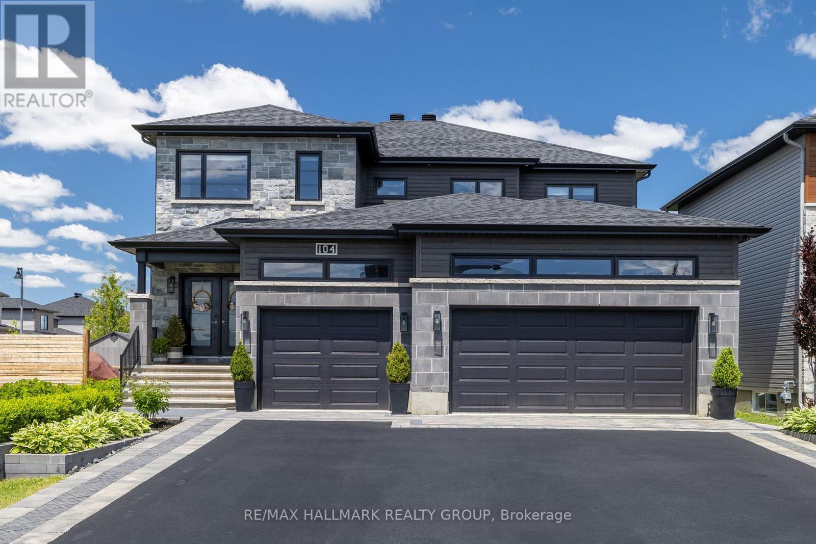 104 Duncanville Street, Russell, Ontario  K4R 0G3 - Photo 1 - X13545454