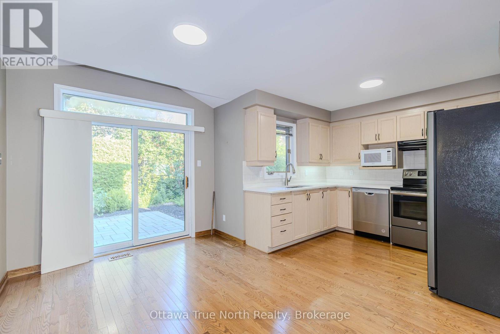 282 Knudson Drive, Ottawa, Ontario  K2K 2N8 - Photo 13 - X13545490