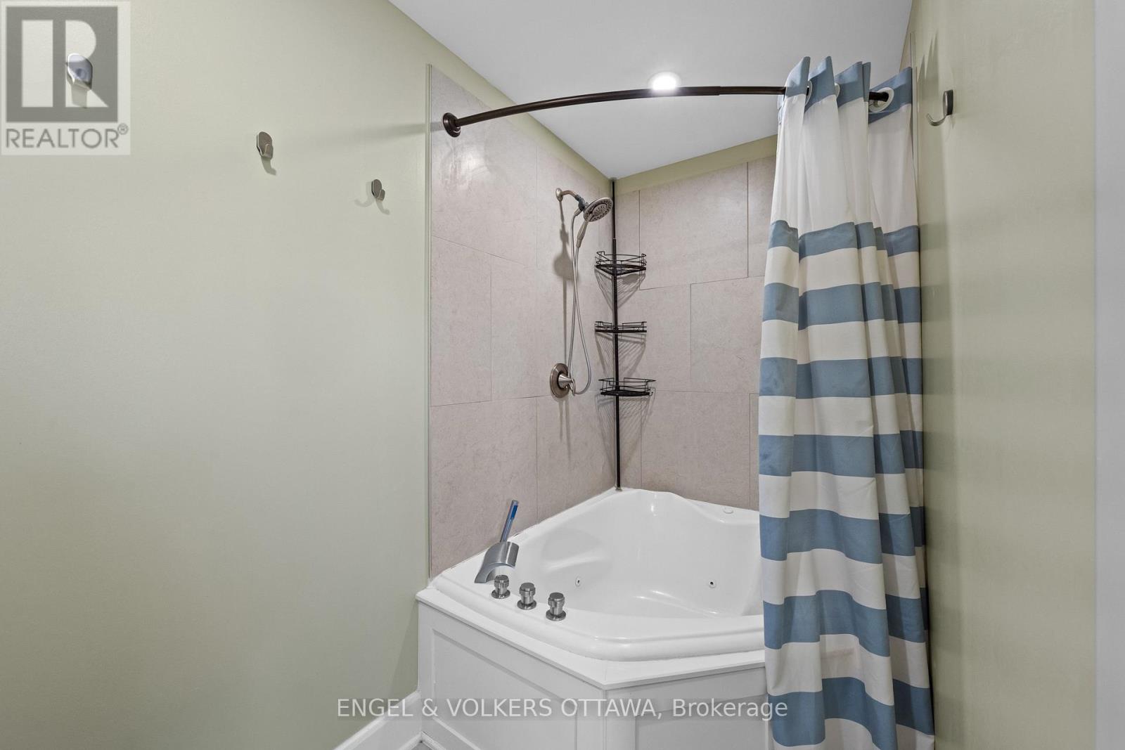 6548 Carp Road, Ottawa, Ontario  K0A 2H0 - Photo 33 - X13545642