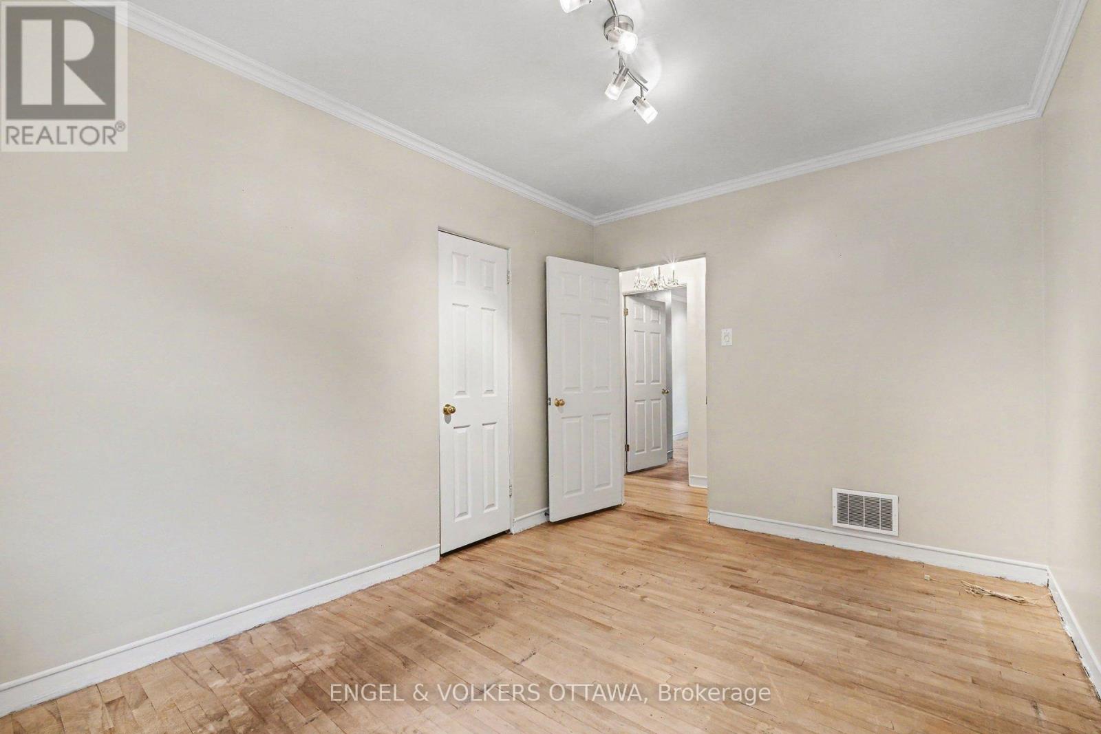 325 Summit Avenue, Ottawa, Ontario  K1H 5Z7 - Photo 15 - X13545658