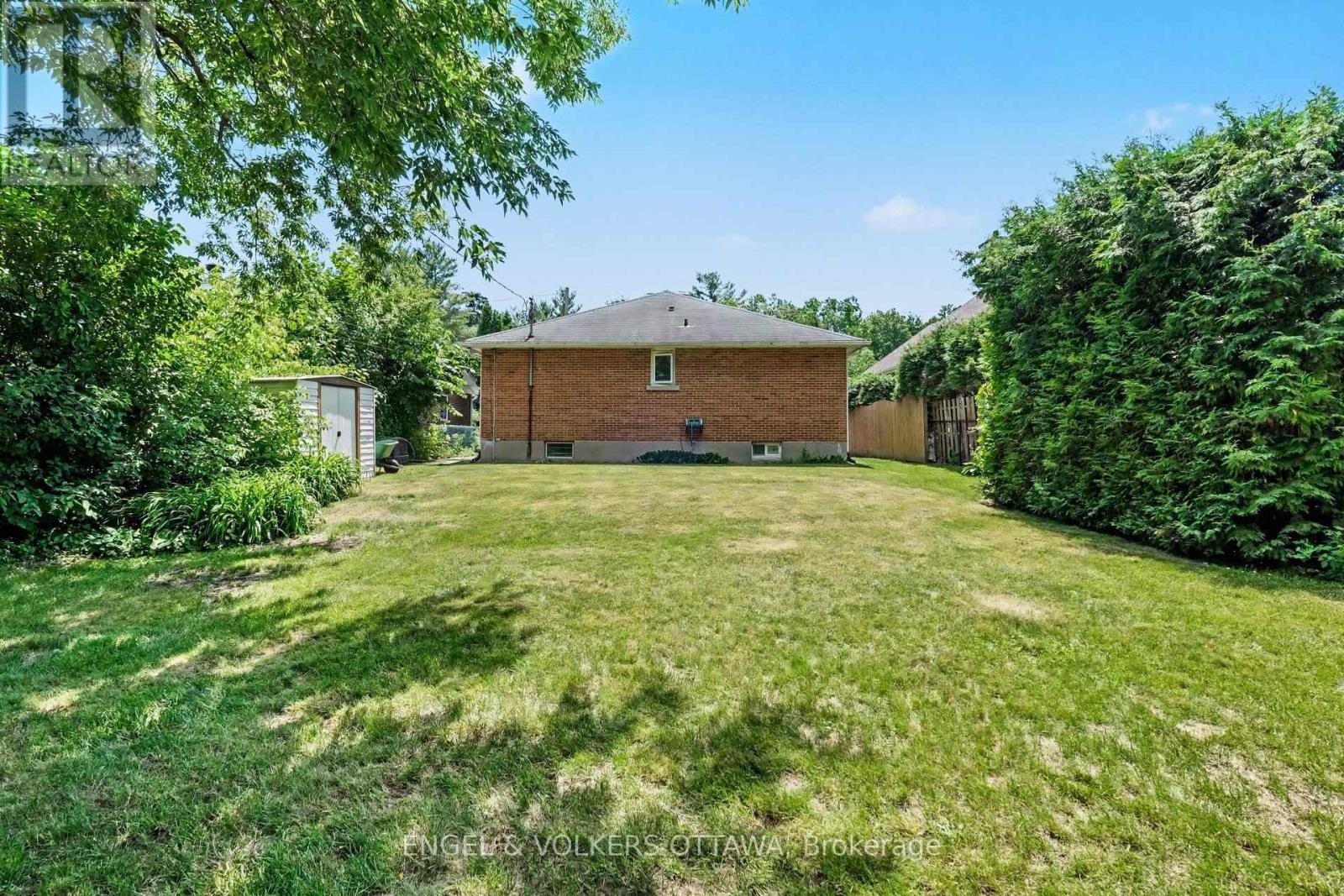325 Summit Avenue, Ottawa, Ontario  K1H 5Z7 - Photo 26 - X13545658