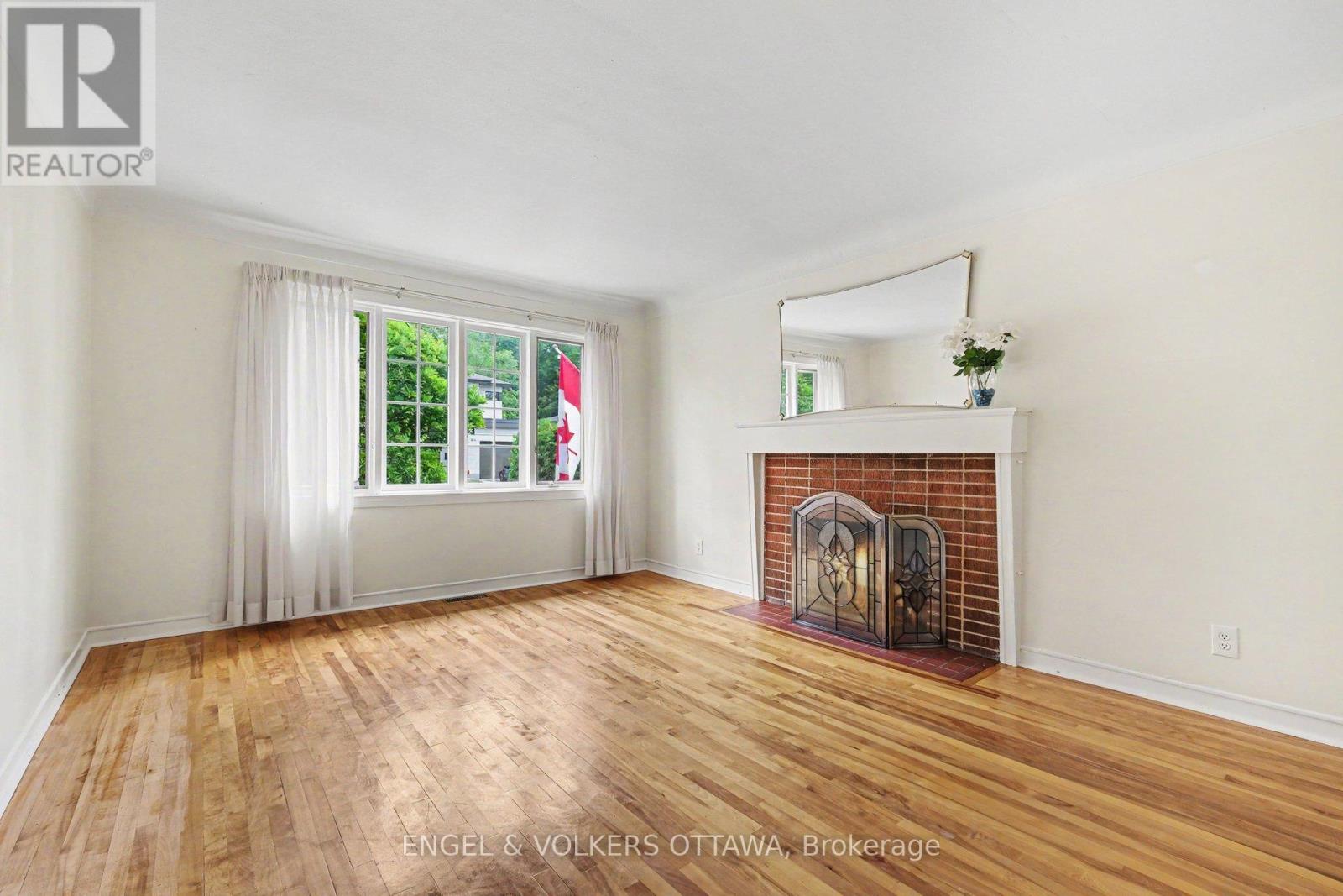 325 Summit Avenue, Ottawa, Ontario  K1H 5Z7 - Photo 7 - X13545658