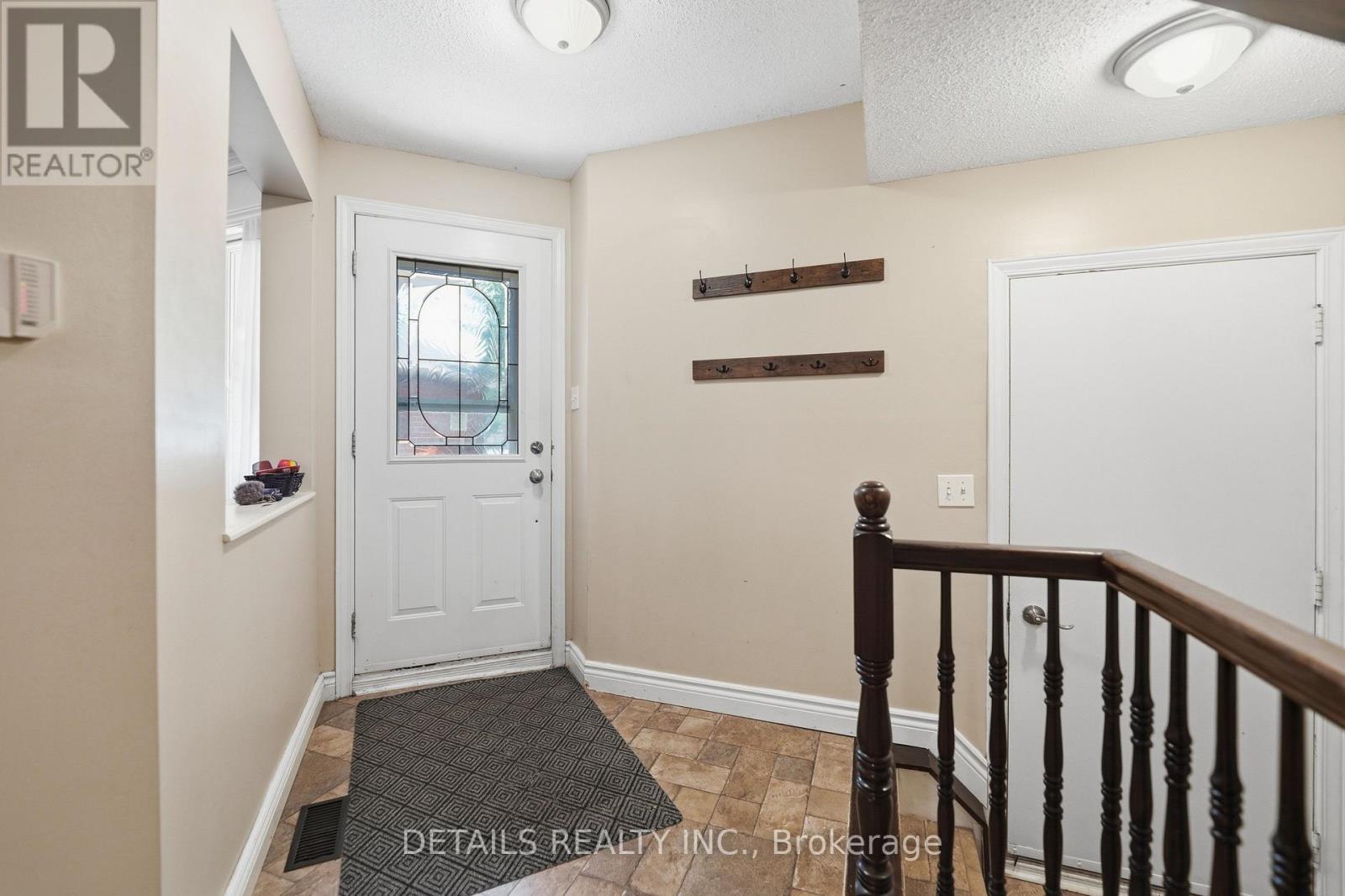 24 Southport Drive, Ottawa, Ontario  K1T 3E7 - Photo 3 - X13546078