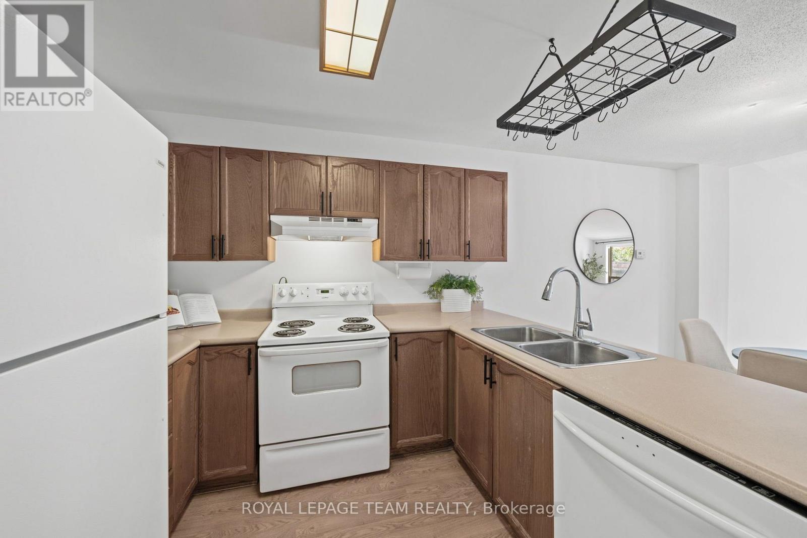 B - 5744 Andrasi Crescent, Ottawa, Ontario  K0A 2W0 - Photo 4 - X13546094