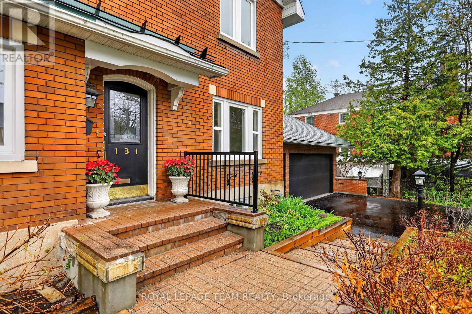 131 Acacia Avenue, Ottawa, Ontario  K1M 0R2 - Photo 2 - X13546160