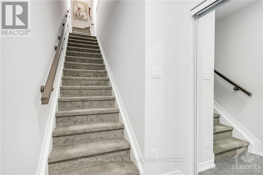 298 Zenith Private, Ottawa, Ontario  K2J 6N2 - Photo 2 - X13546316