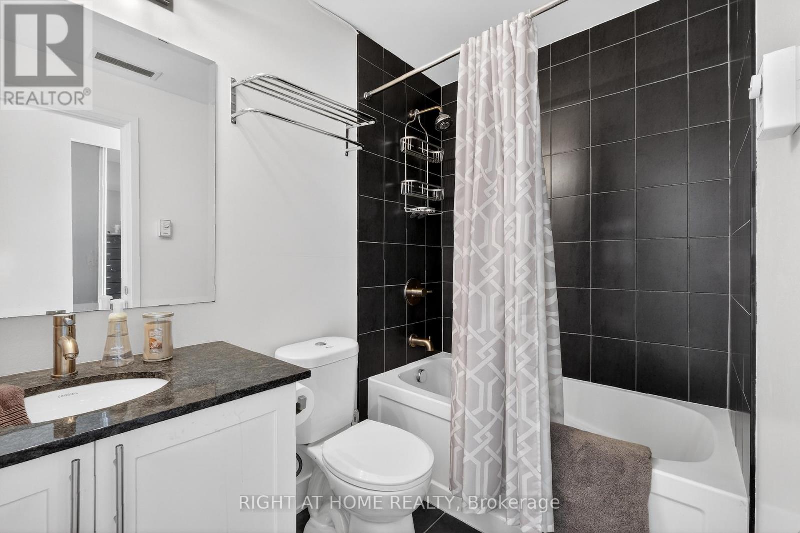 806 - 118 Holmwood Avenue, Ottawa, Ontario  K1S 5J5 - Photo 14 - X13546428