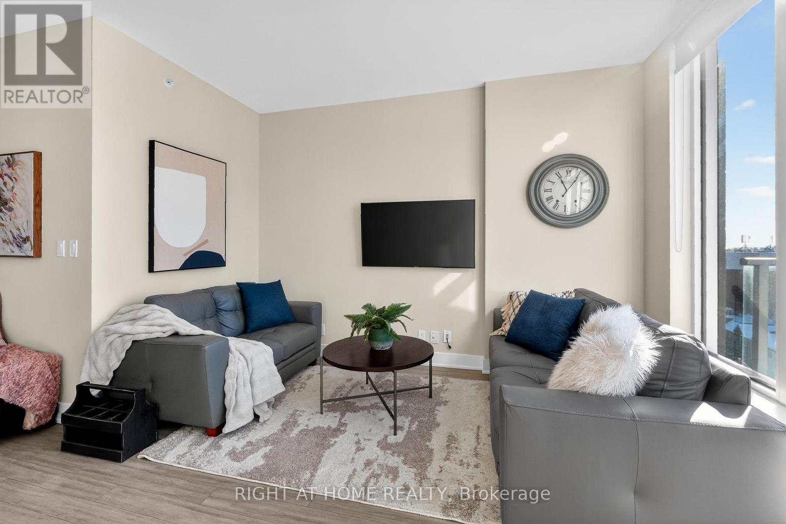 806 - 118 Holmwood Avenue, Ottawa, Ontario  K1S 5J5 - Photo 5 - X13546428