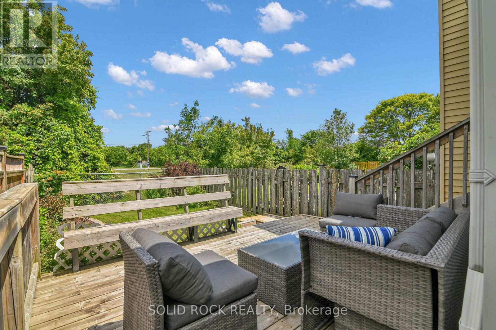74 Pickwick Drive, Ottawa, Ontario  K2J 3E1 - Photo 2 - X13546462