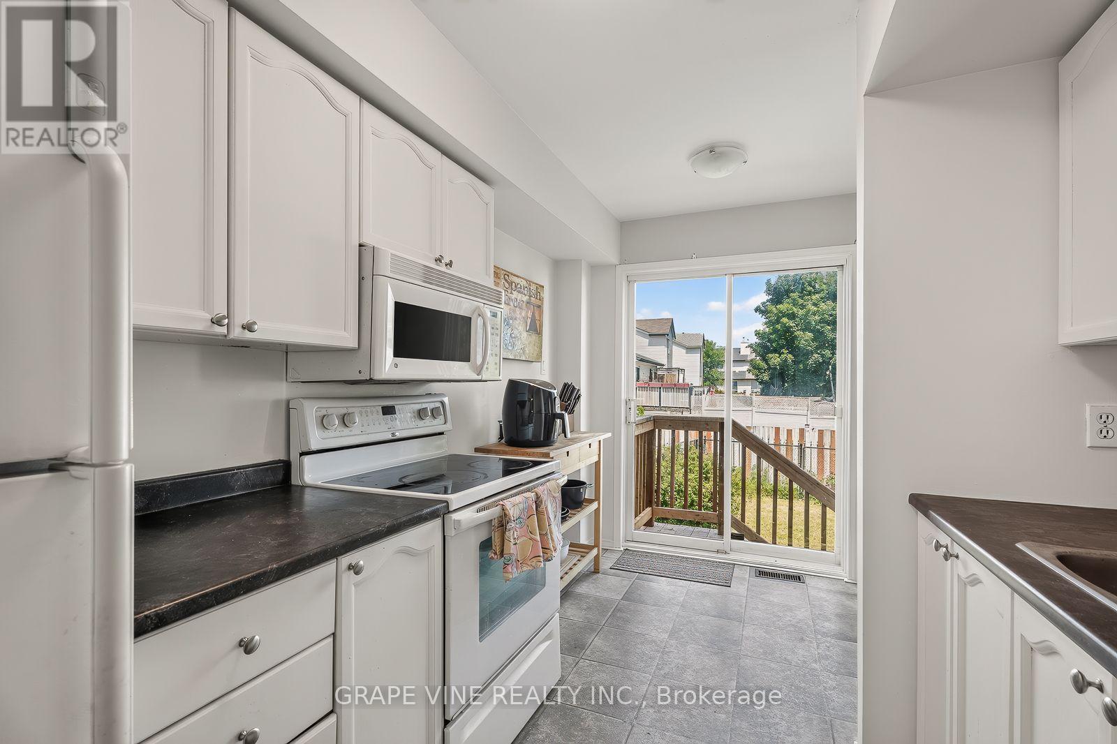 741 Maley Street, North Grenville, Ontario  K0G 1J0 - Photo 20 - X13546506