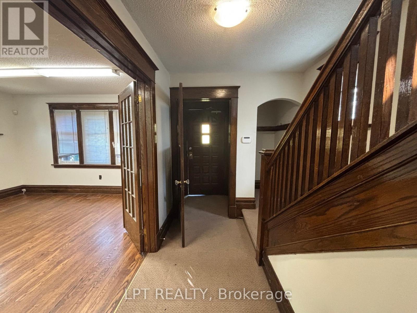 322 Waverley Street, Ottawa, Ontario  K2P 0W3 - Photo 3 - X13541228