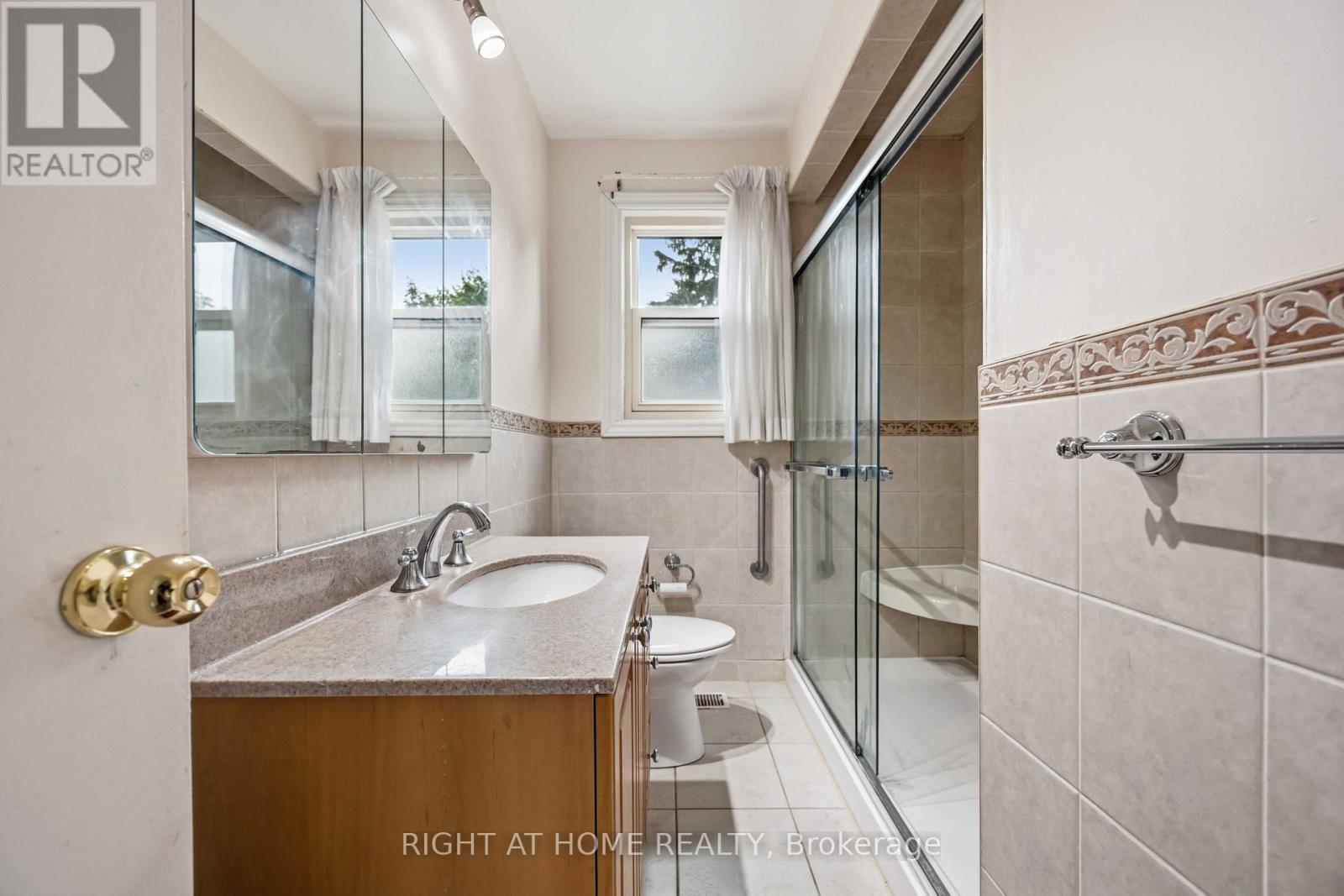 8 Grassington Crescent, Toronto, Ontario  M1G 1X5 - Photo 25 - E13546878