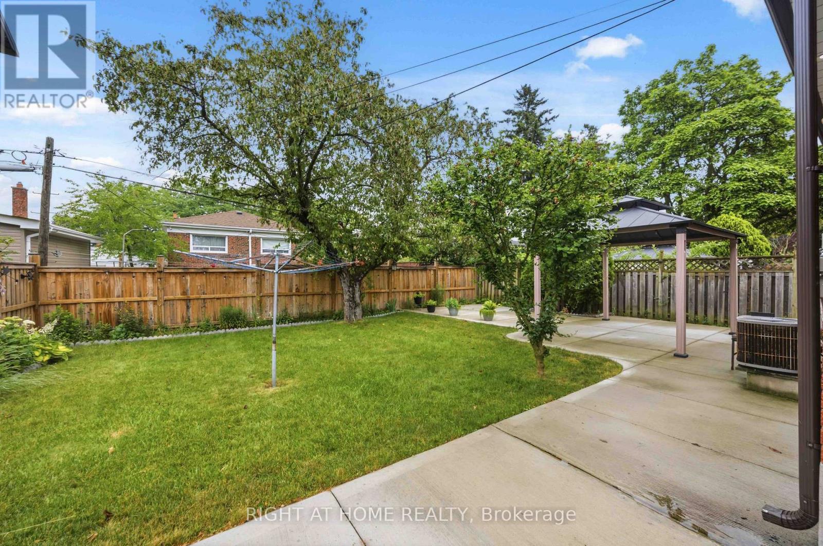 8 Grassington Crescent, Toronto, Ontario  M1G 1X5 - Photo 49 - E13546878