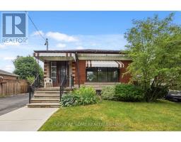 8 GRASSINGTON CRESCENT, Toronto, Ontario