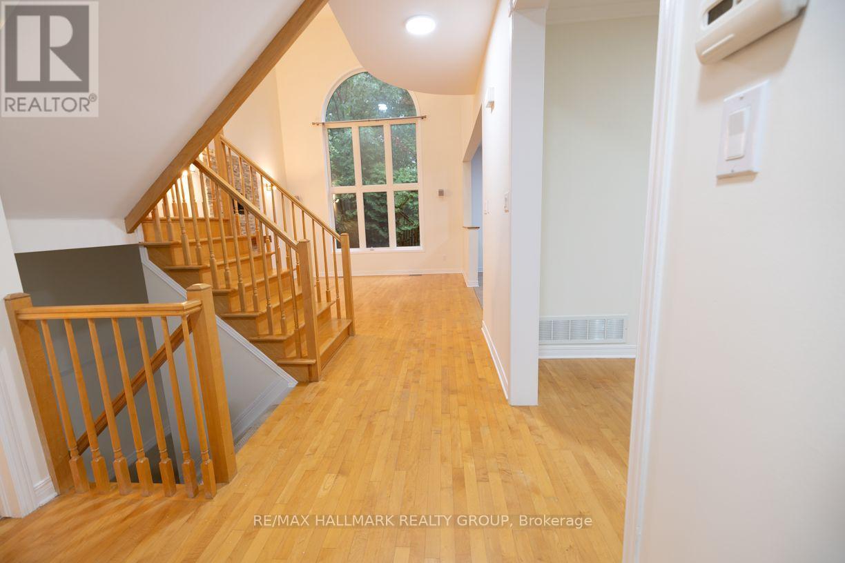 281 Goldridge Drive, Ottawa, Ontario  K2T 1H4 - Photo 13 - X13547074