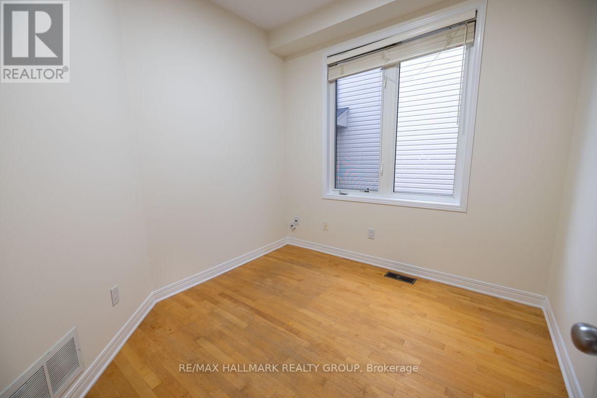 281 Goldridge Drive, Ottawa, Ontario  K2T 1H4 - Photo 7 - X13547074