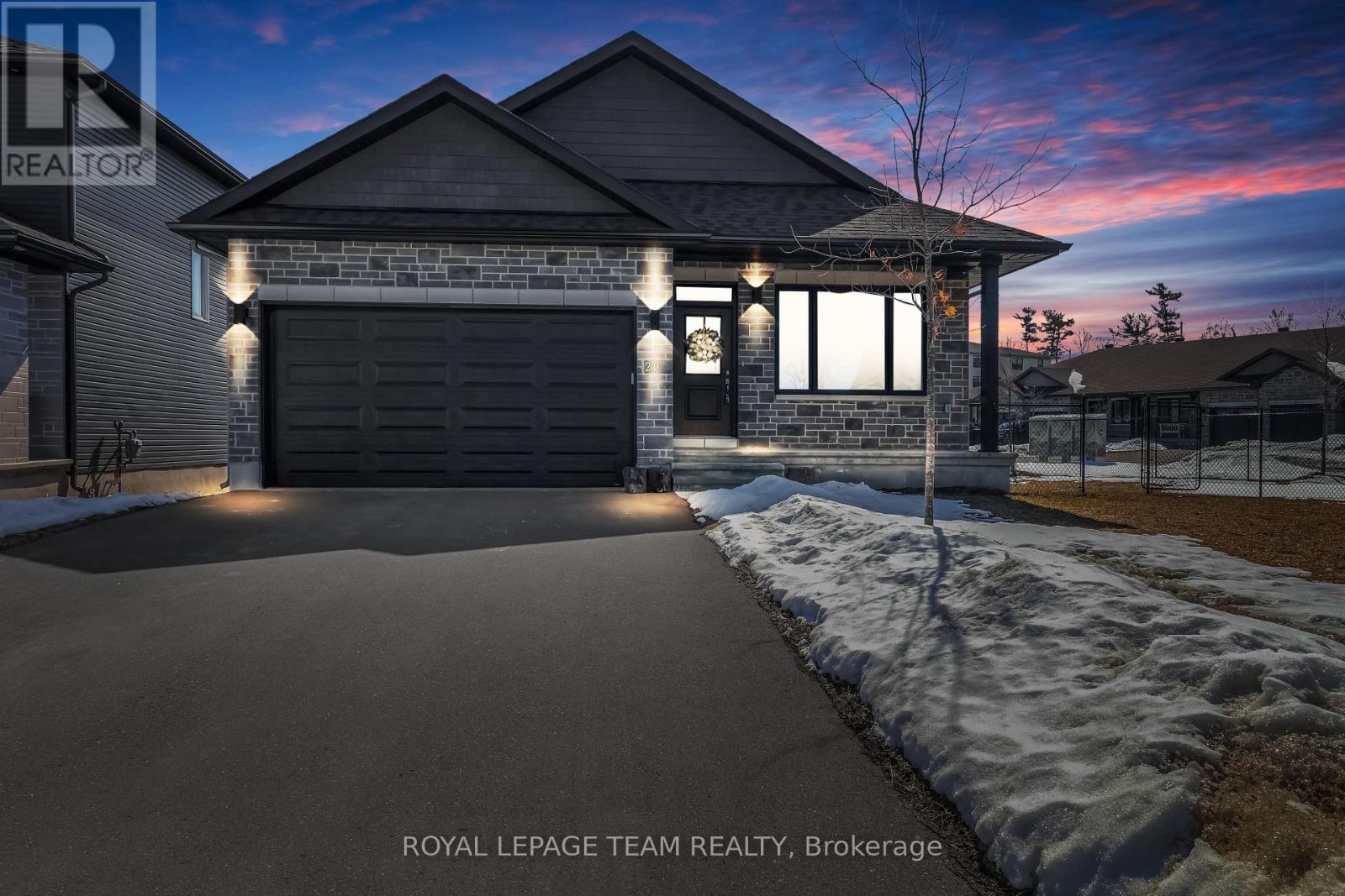 20 Seabert Drive, Arnprior, Ontario  K7S 0H9 - Photo 2 - X13547084