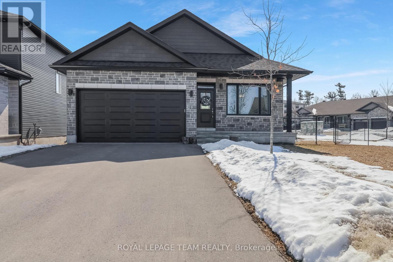 20 Seabert Drive, Arnprior, Ontario  K7S 0H9 - Photo 3 - X13547084