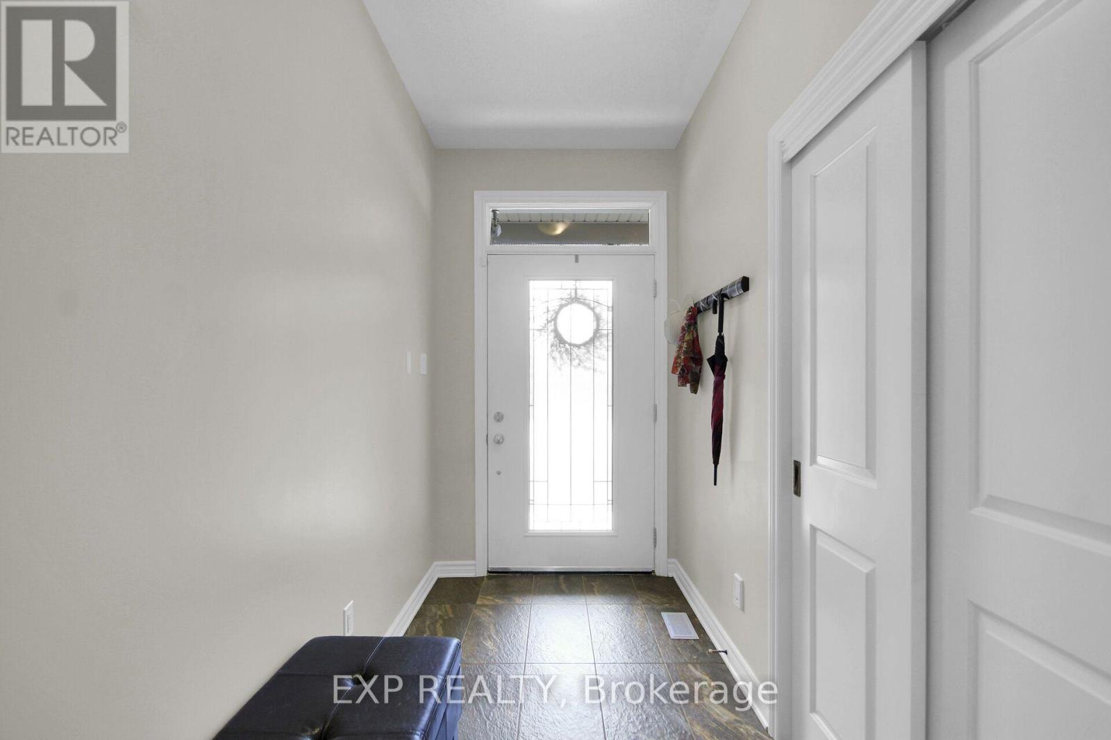 417 Charing Cross Way, Ottawa, Ontario  K2J 5X9 - Photo 5 - X13547150