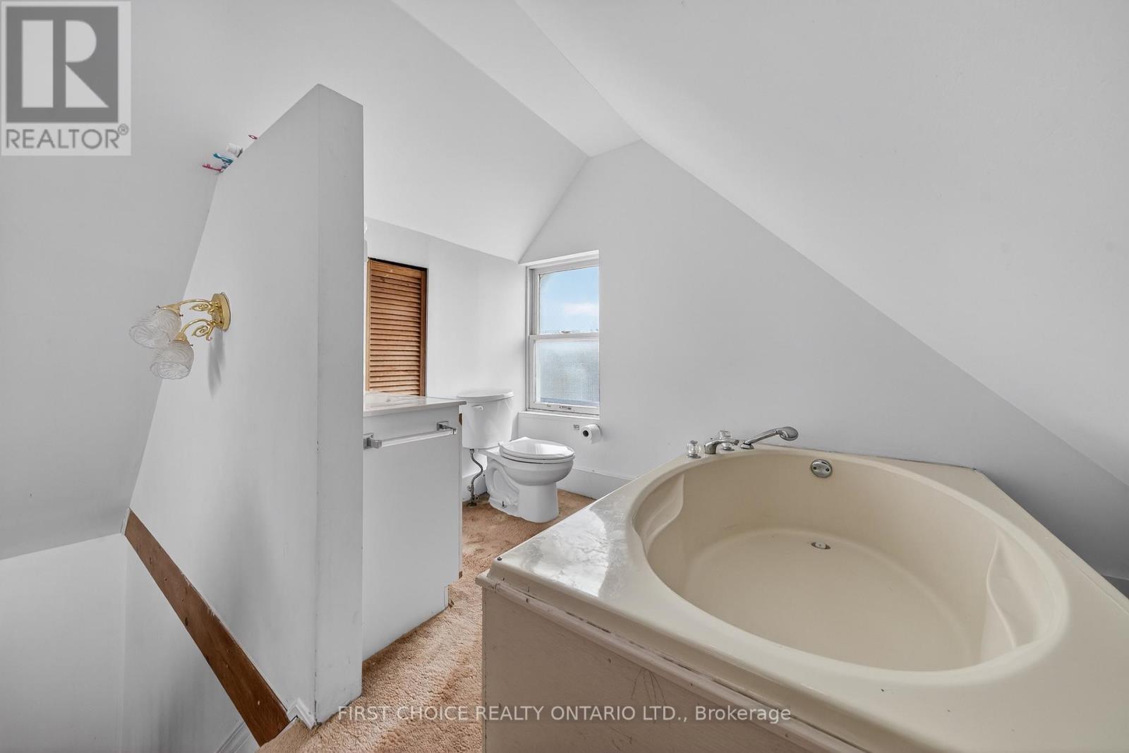 34 Gilmour Street, Ottawa, Ontario  K2P 0N3 - Photo 24 - X13547374