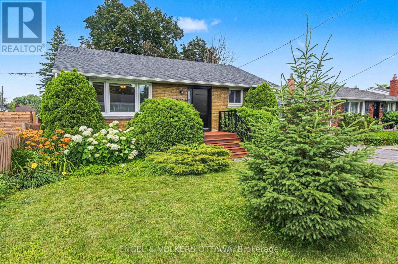 1319 Kingston Avenue, Ottawa, Ontario  K1Z 8K9 - Photo 2 - X13547396