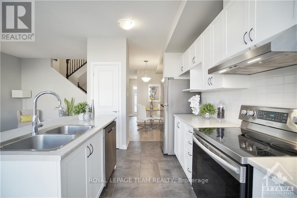 217 Geyser Place, Ottawa, Ontario  K2J 6P1 - Photo 11 - X13547446