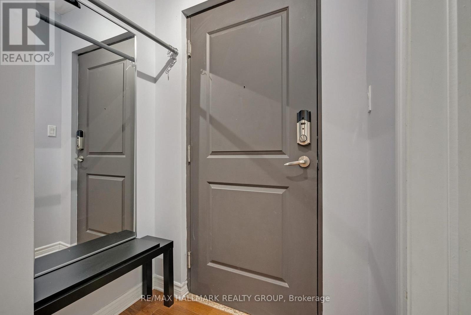 105 - 429 Kent Street, Ottawa, Ontario  K2P 1B5 - Photo 4 - X13547466