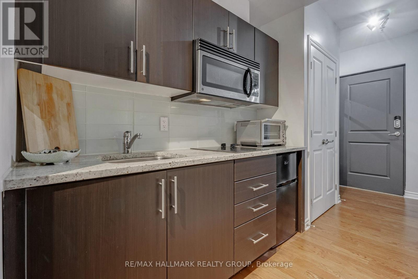 105 - 429 Kent Street, Ottawa, Ontario  K2P 1B5 - Photo 5 - X13547466