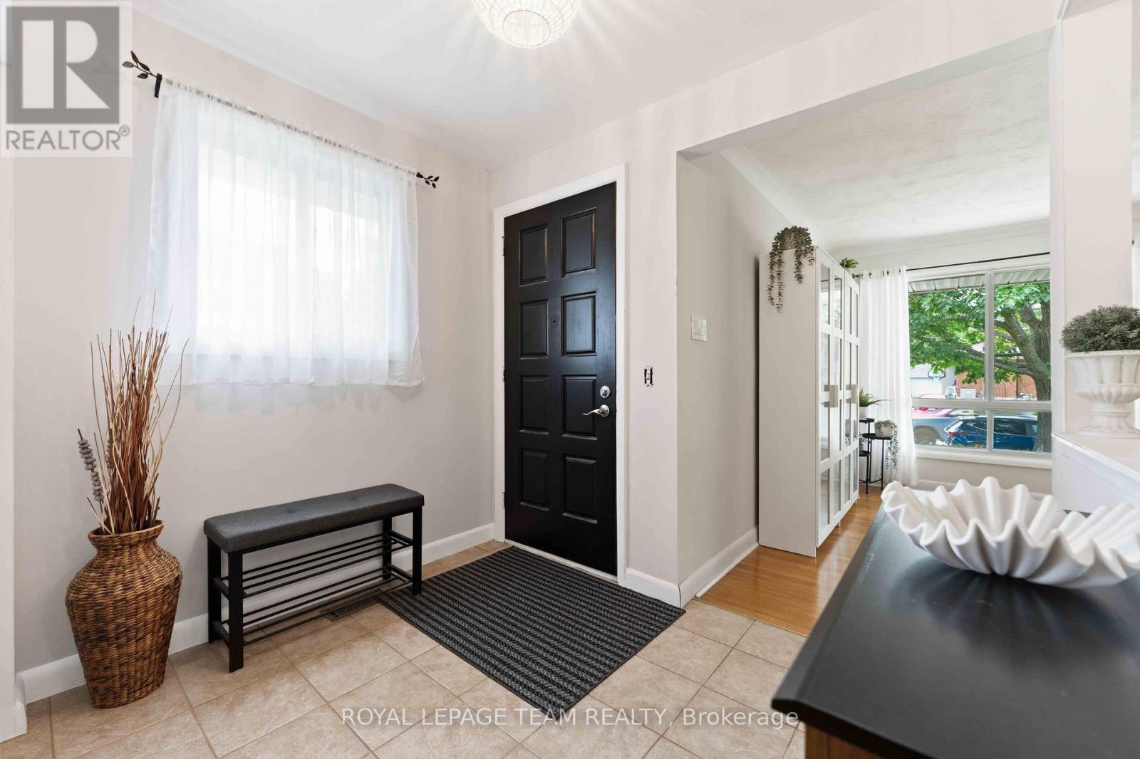 1155 Agincourt Road, Ottawa, Ontario  K2C 2H8 - Photo 4 - X13547472