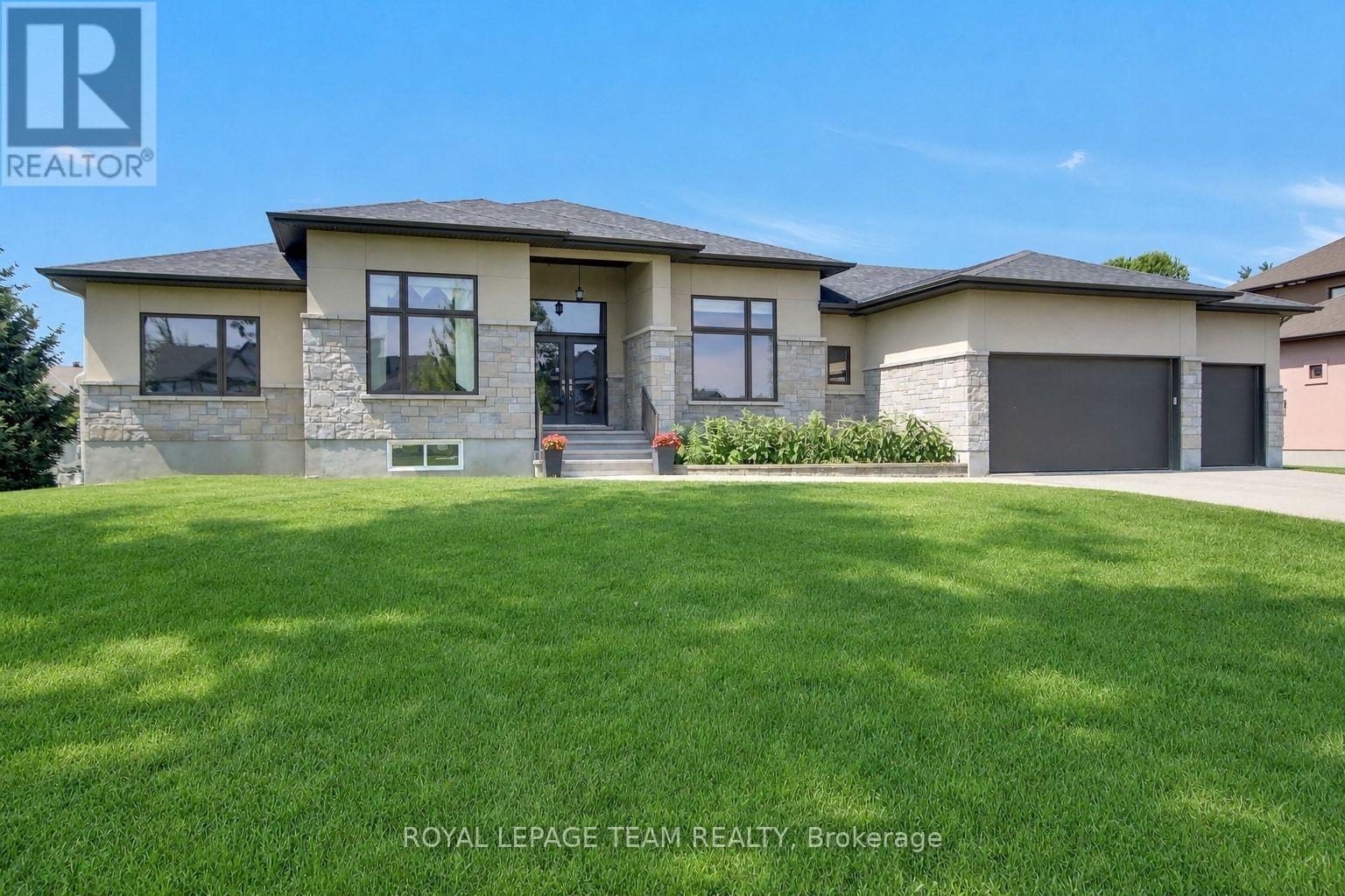 1801 Cedarlakes Way, Ottawa, Ontario  K4P 1G4 - Photo 4 - X13547812