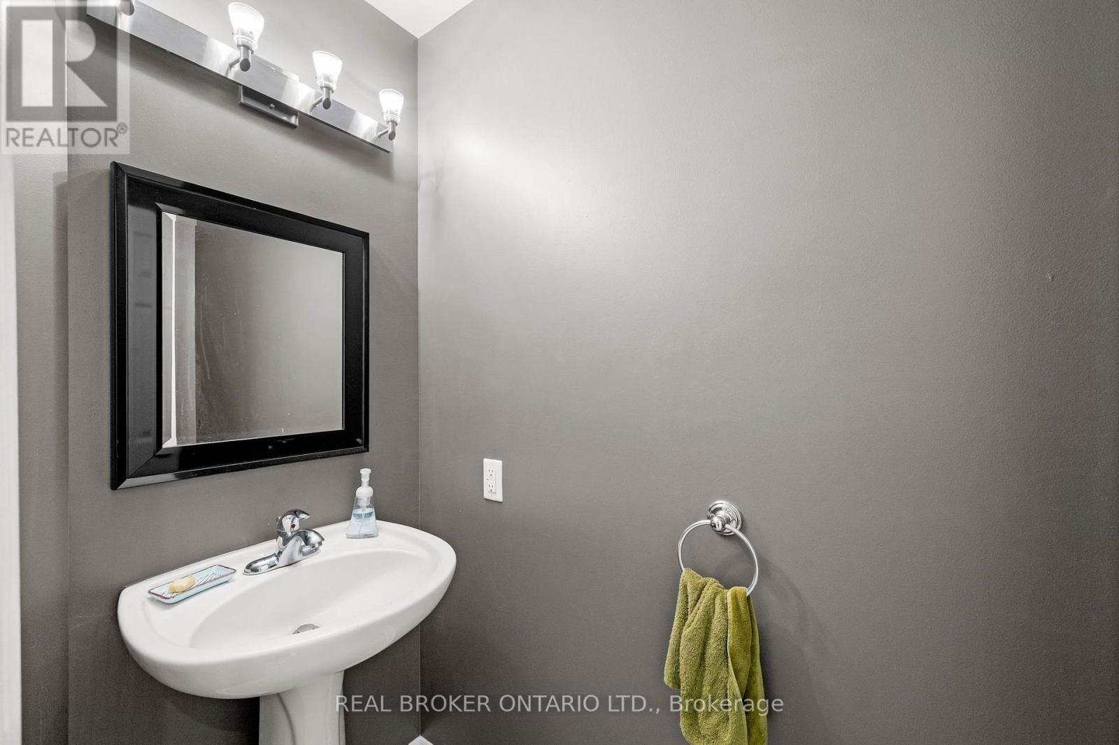 137 Marrissa Avenue, Ottawa, Ontario  K1J 0A4 - Photo 4 - X13547918