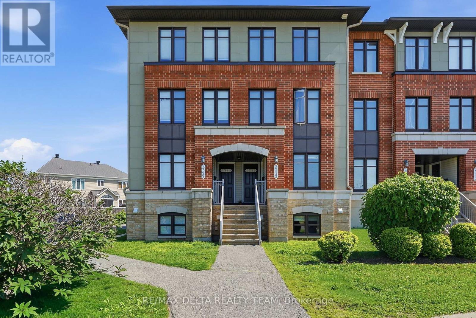 121 - 2333 Esprit Drive, Ottawa, Ontario  K4A 0T4 - Photo 1 - X13547964