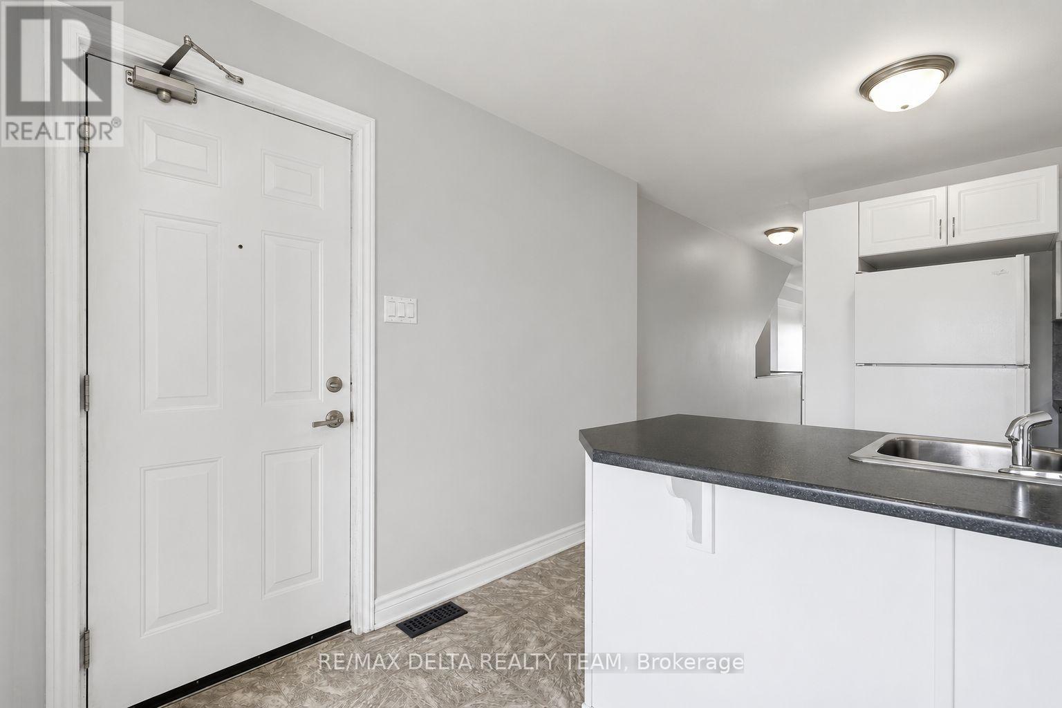 121 - 2333 Esprit Drive, Ottawa, Ontario  K4A 0T4 - Photo 3 - X13547964