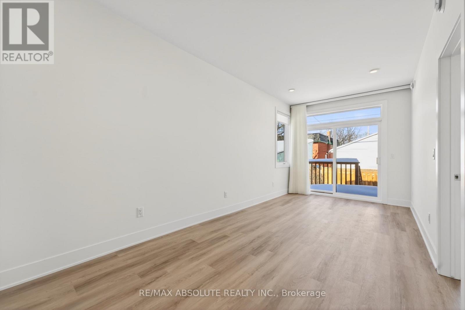 B - 183 Columbus Avenue, Ottawa, Ontario  K1K 1P7 - Photo 6 - X13548126