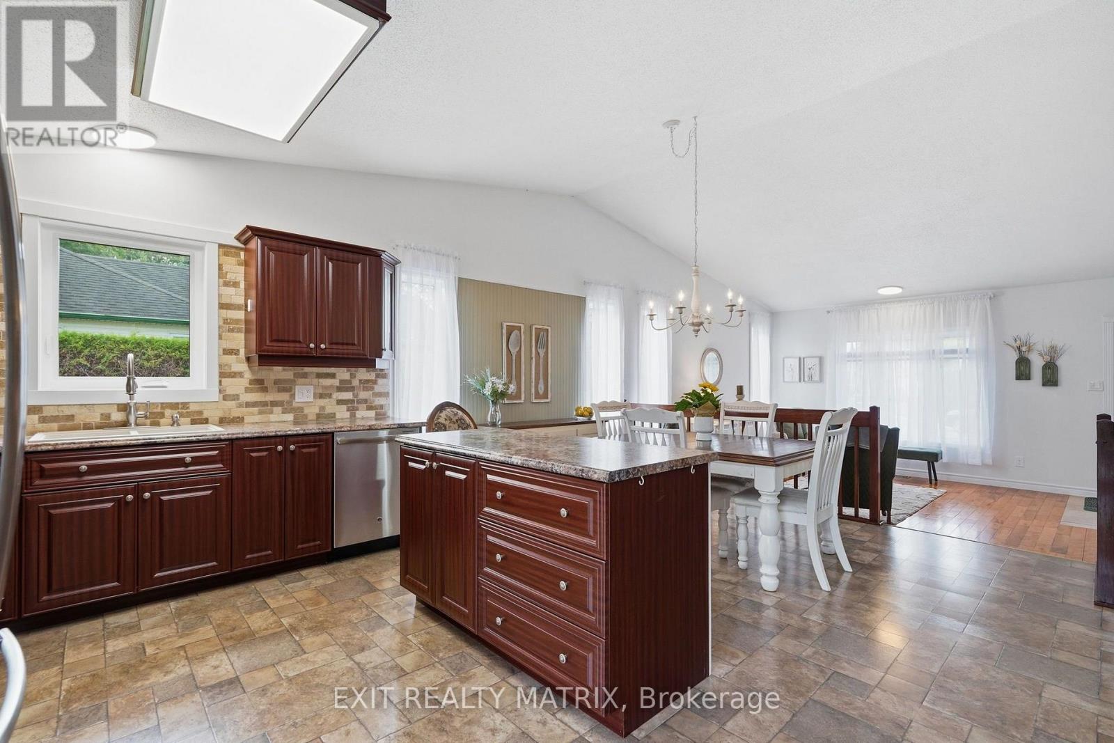 788 Joliette Street, Casselman, Ontario  K0A 1M0 - Photo 13 - X13548204