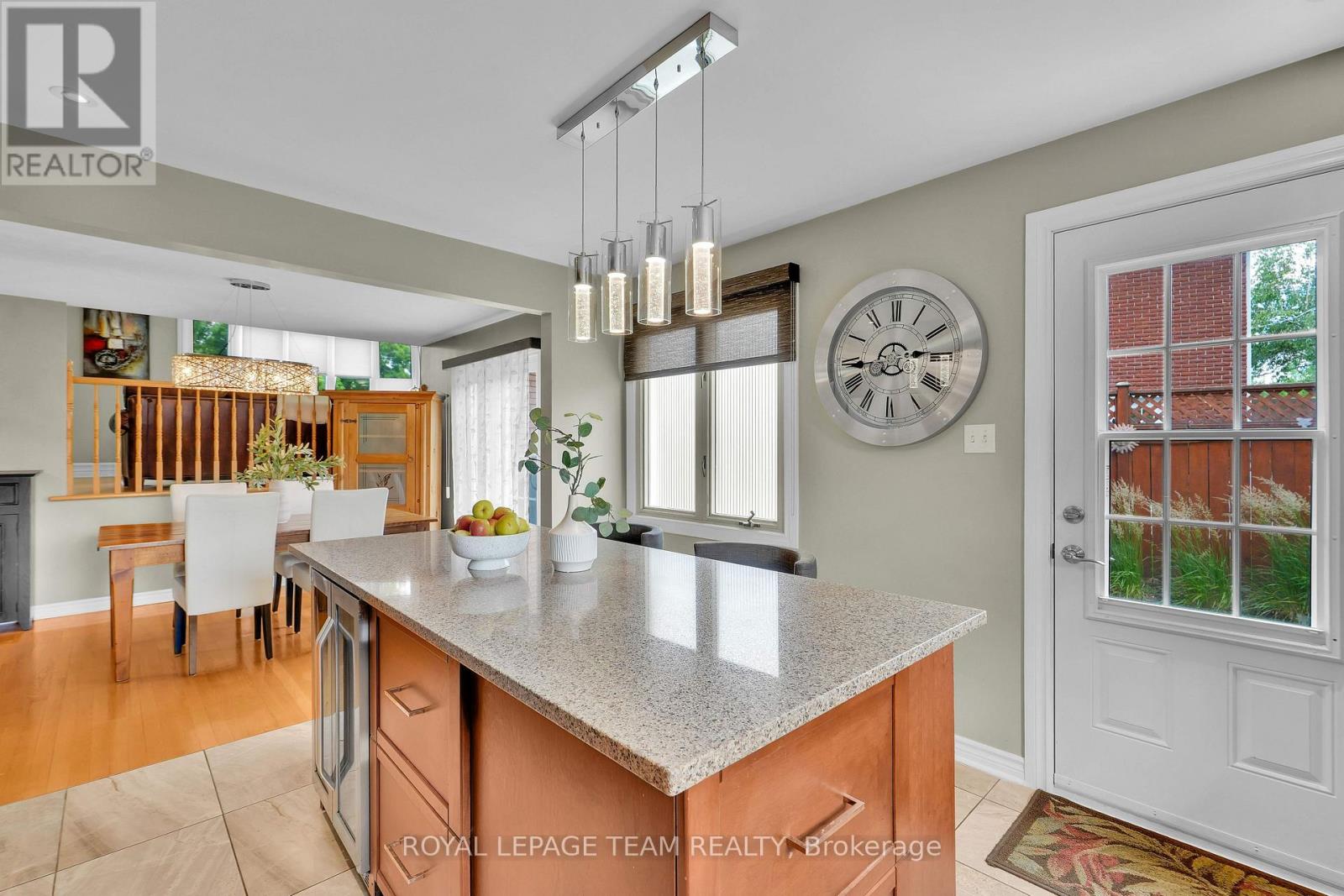 2250 Urbandale Drive, Ottawa, Ontario  K1G 3G6 - Photo 18 - X13548266