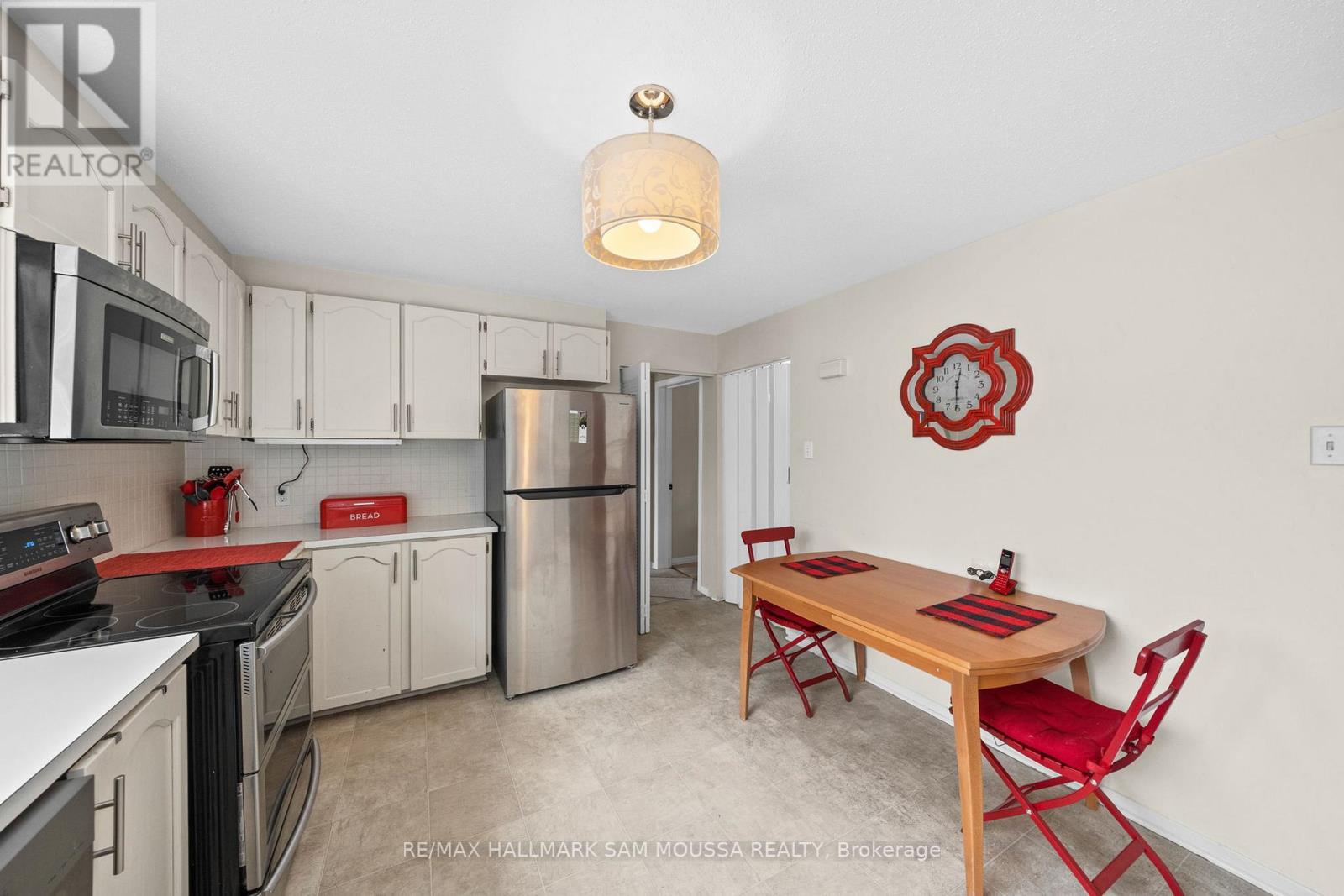 46 Seymour Avenue, Ottawa, Ontario  K2E 6P2 - Photo 17 - X13548292