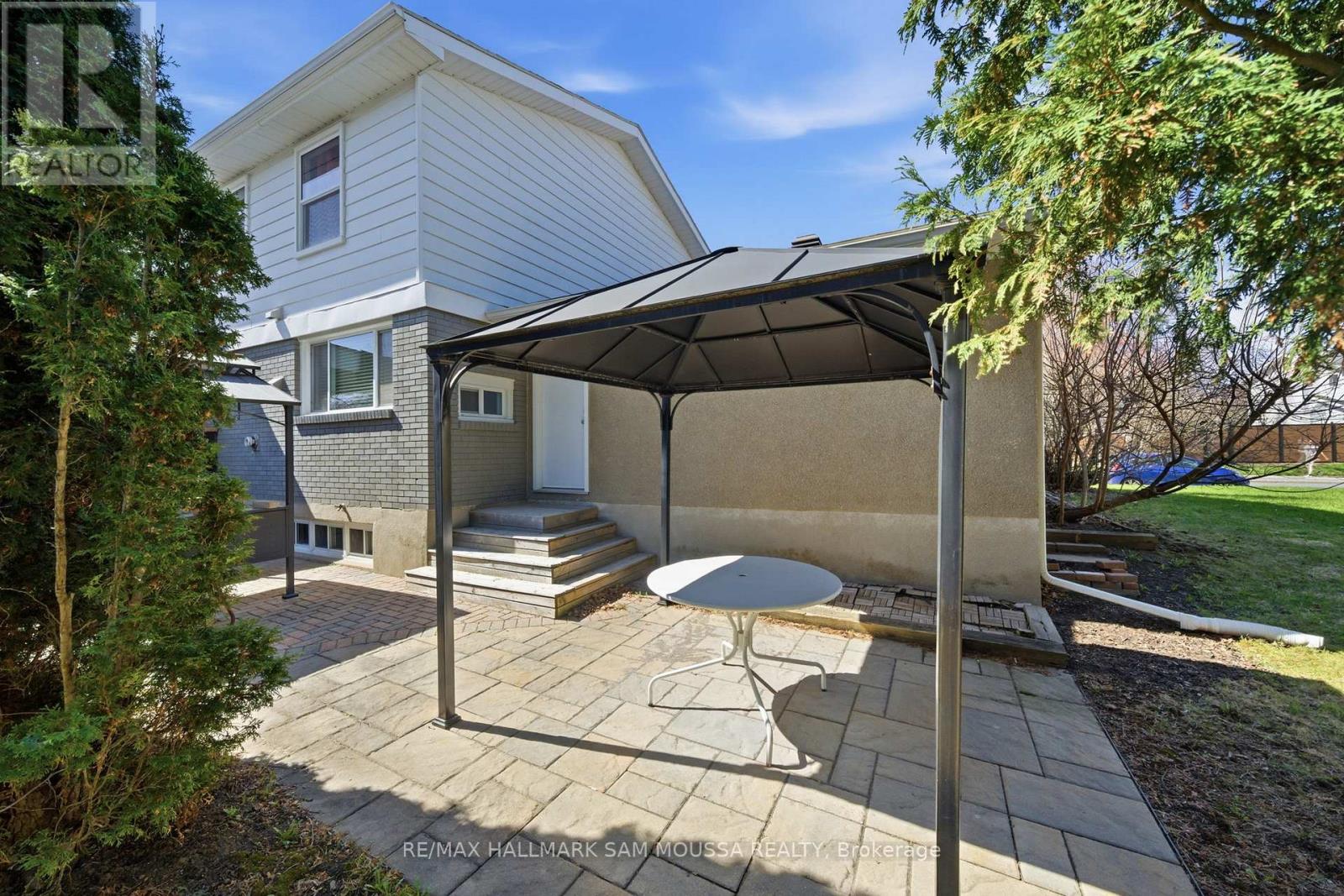 46 Seymour Avenue, Ottawa, Ontario  K2E 6P2 - Photo 37 - X13548292