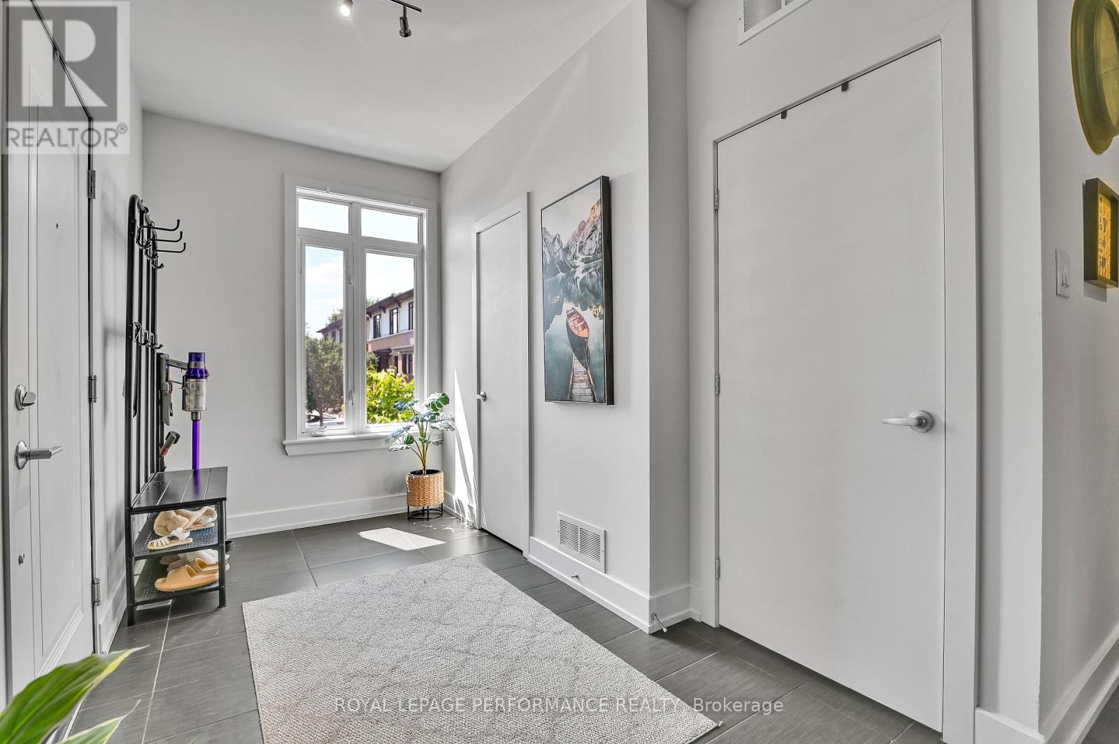 24 Bergeron Private, Ottawa, Ontario  K1C 0C2 - Photo 6 - X13548464
