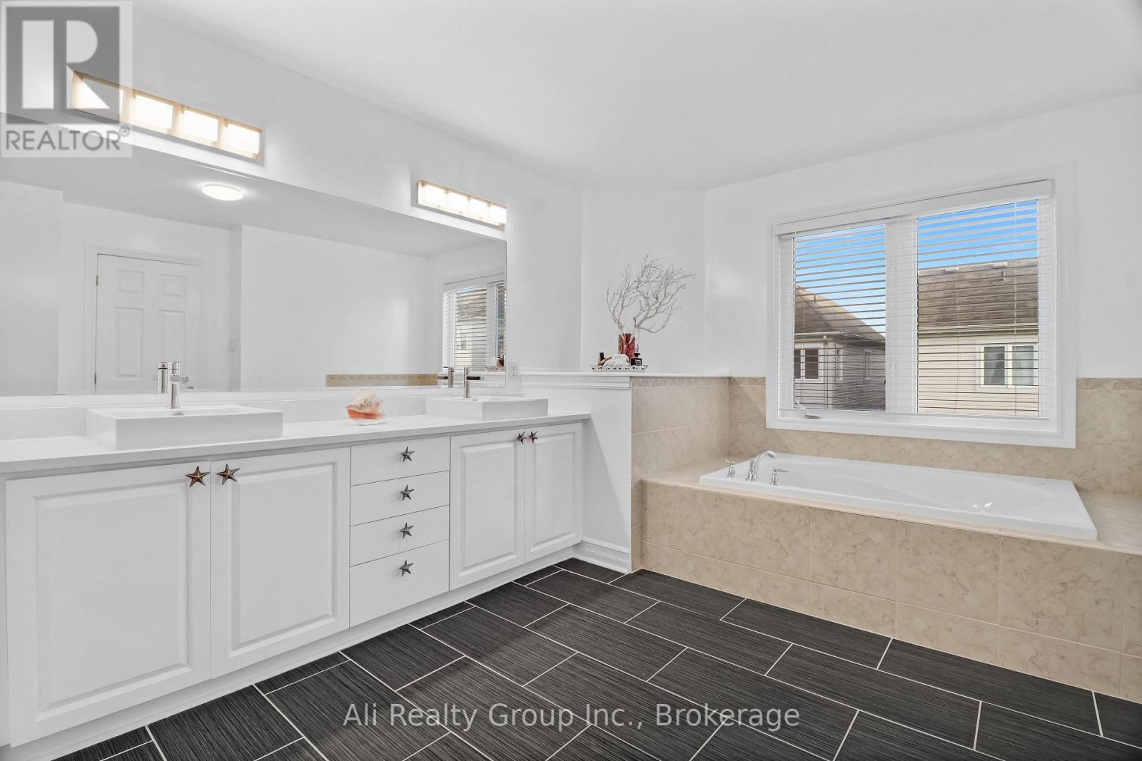 3454 River Run Avenue, Ottawa, Ontario  K2J 0R8 - Photo 16 - X13548700