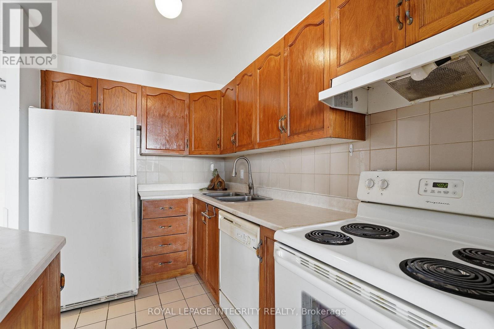 1110 - 2000 Jasmine Crescent, Ottawa, Ontario  K1J 8K4 - Photo 14 - X13549514