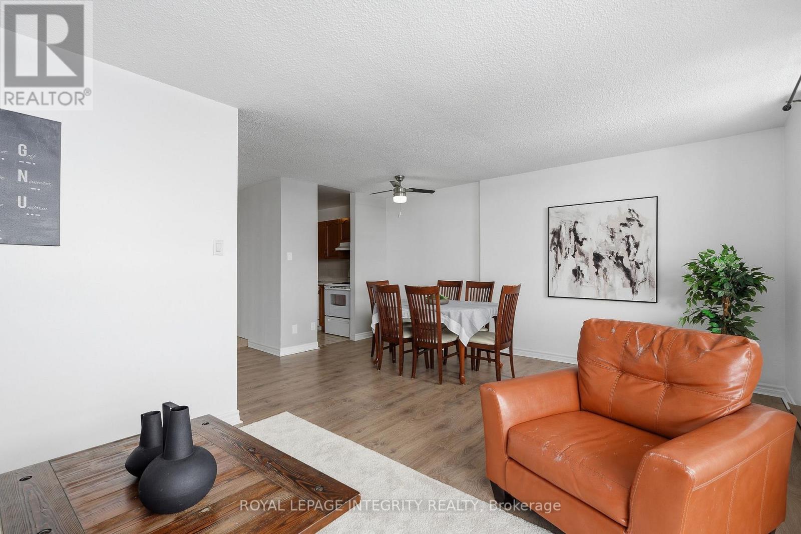 1110 - 2000 Jasmine Crescent, Ottawa, Ontario  K1J 8K4 - Photo 6 - X13549576