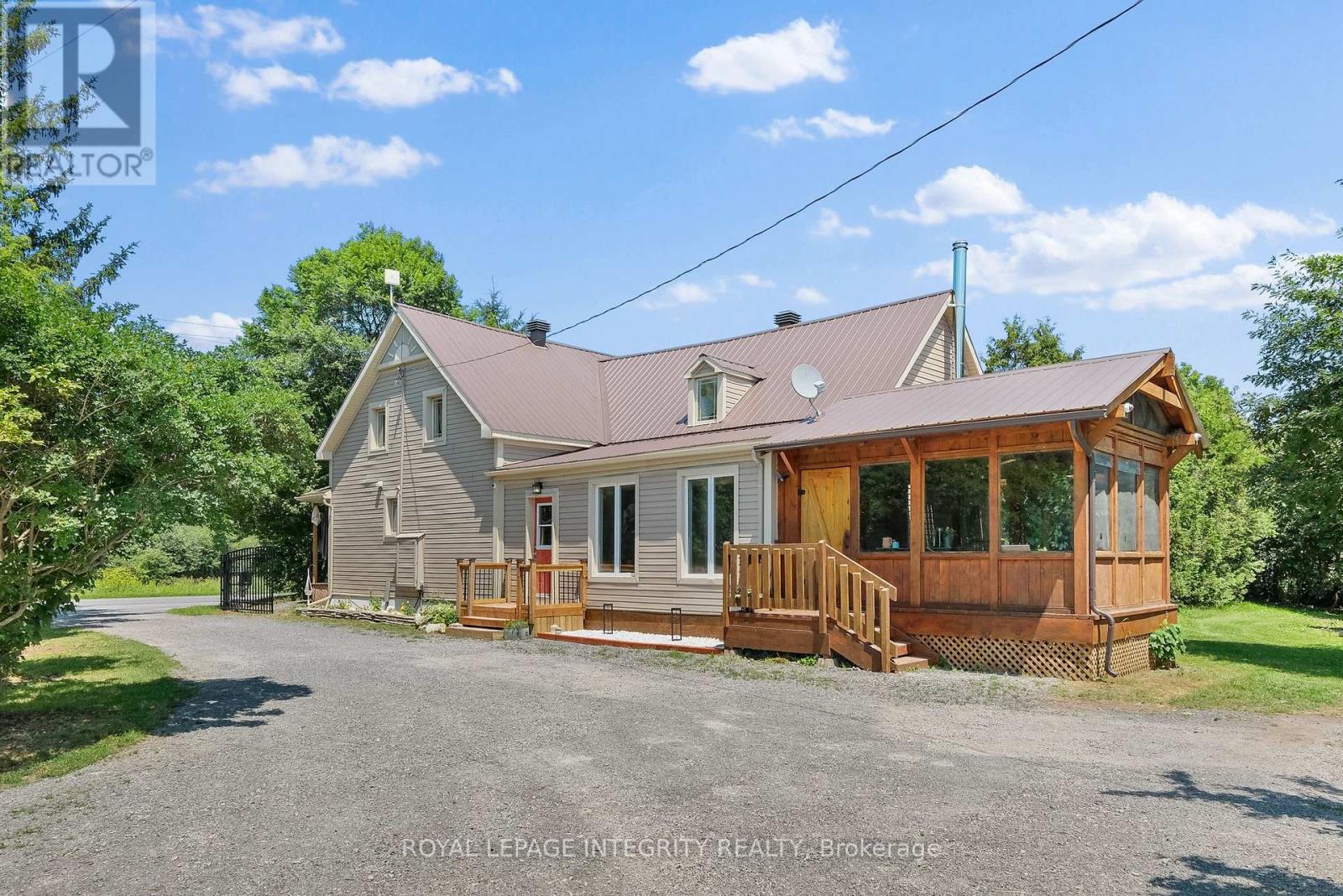 1550 County Rd 2 Road, Alfred And Plantagenet, Ontario  K0B 1C0 - Photo 2 - X13549910