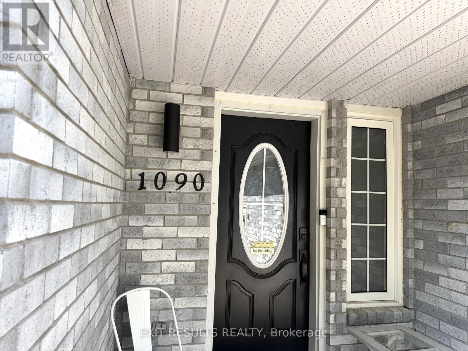 1090 Dianne Avenue, Clarence-Rockland, Ontario  K4K 1G7 - Photo 3 - X13550052