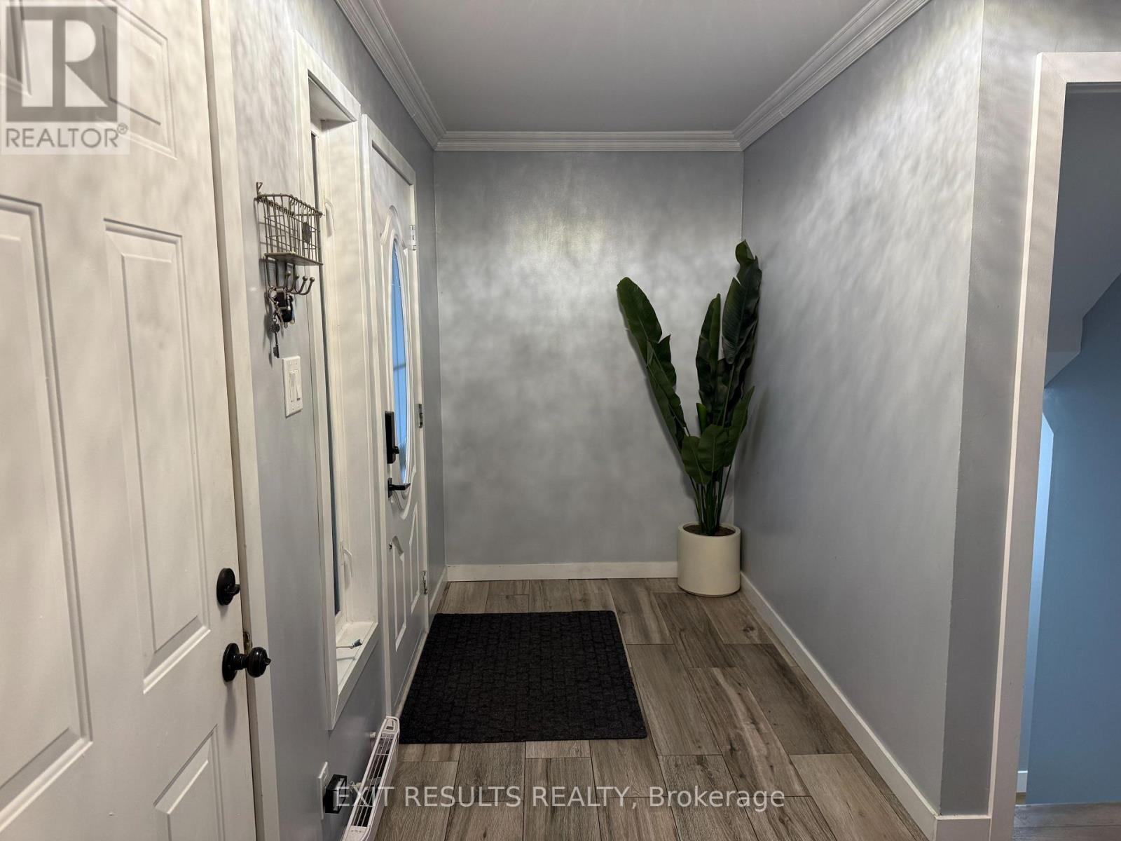 1090 Dianne Avenue, Clarence-Rockland, Ontario  K4K 1G7 - Photo 4 - X13550052
