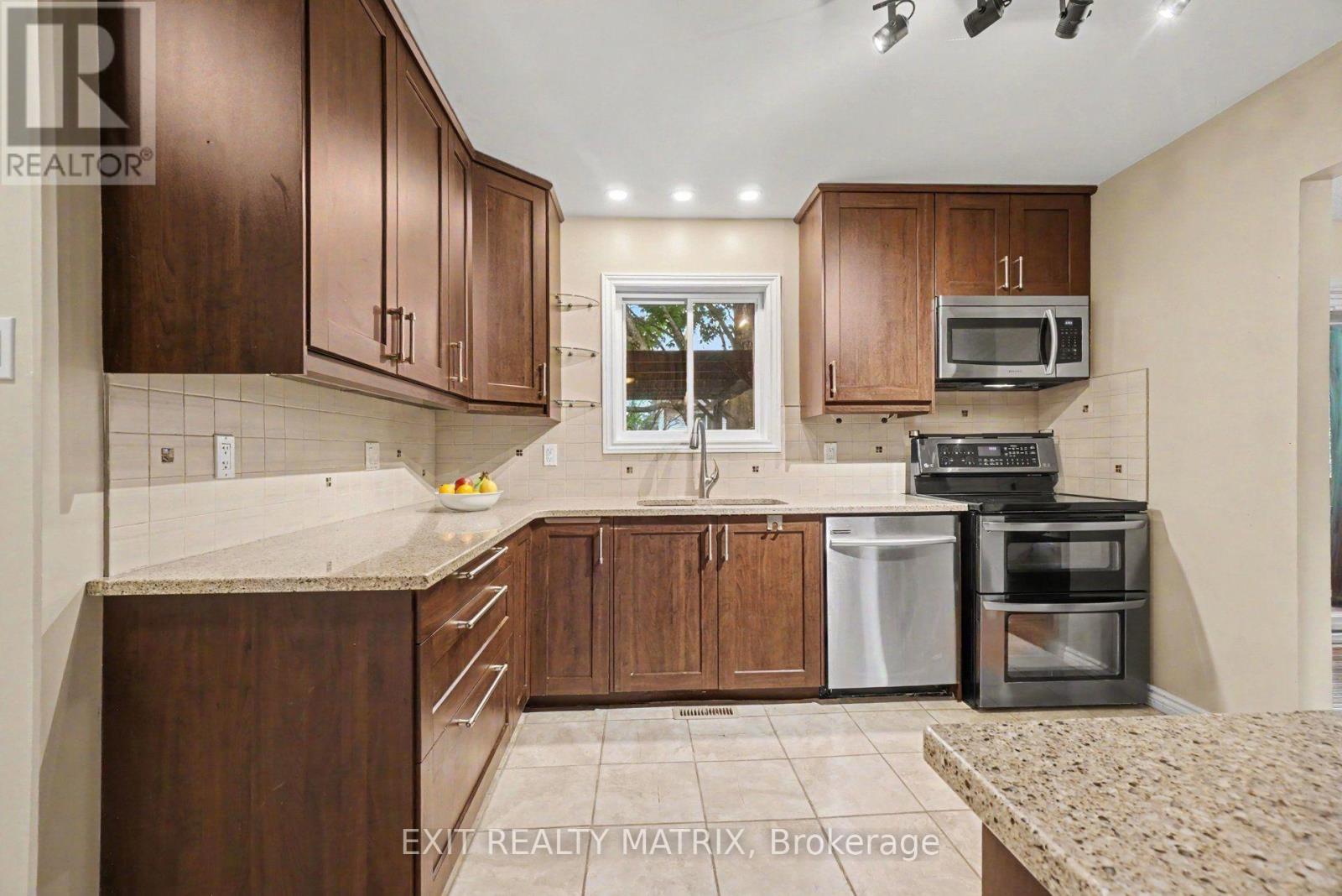 30 Bartley Crescent, Ottawa, Ontario  K2J 2J7 - Photo 11 - X13550076