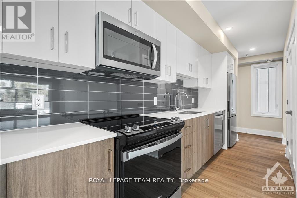3 - 366 Winona Avenue, Ottawa, Ontario  K1Z 5H7 - Photo 5 - X13550406