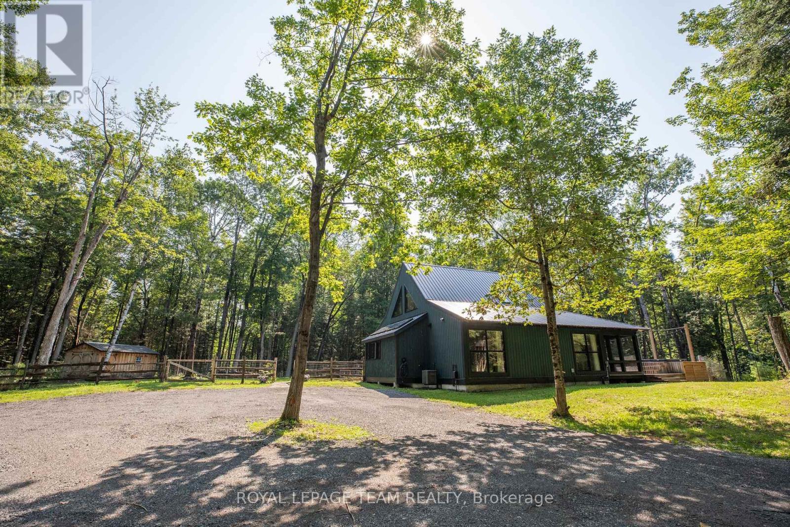 4309 Armitage Avenue, Ottawa, Ontario  K0A 1T0 - Photo 1 - X13550776